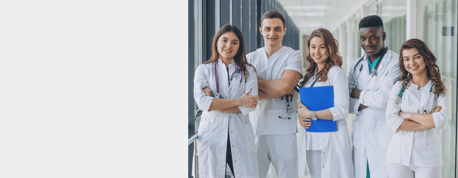 Make an online appointment with a doctor.